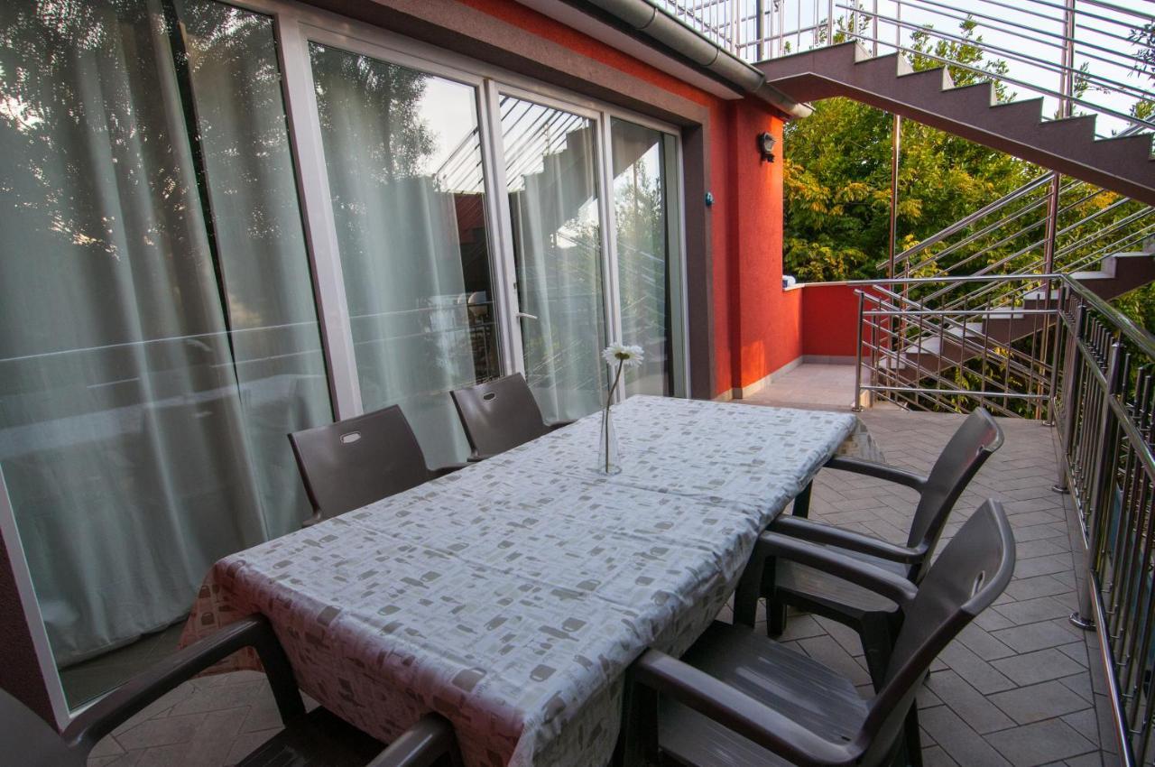 Seahouse 114 Aparthotel Mali Losinj Exterior photo
